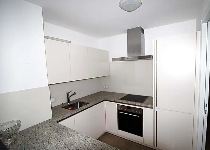 Duschel 4*