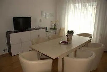Duschel 4*